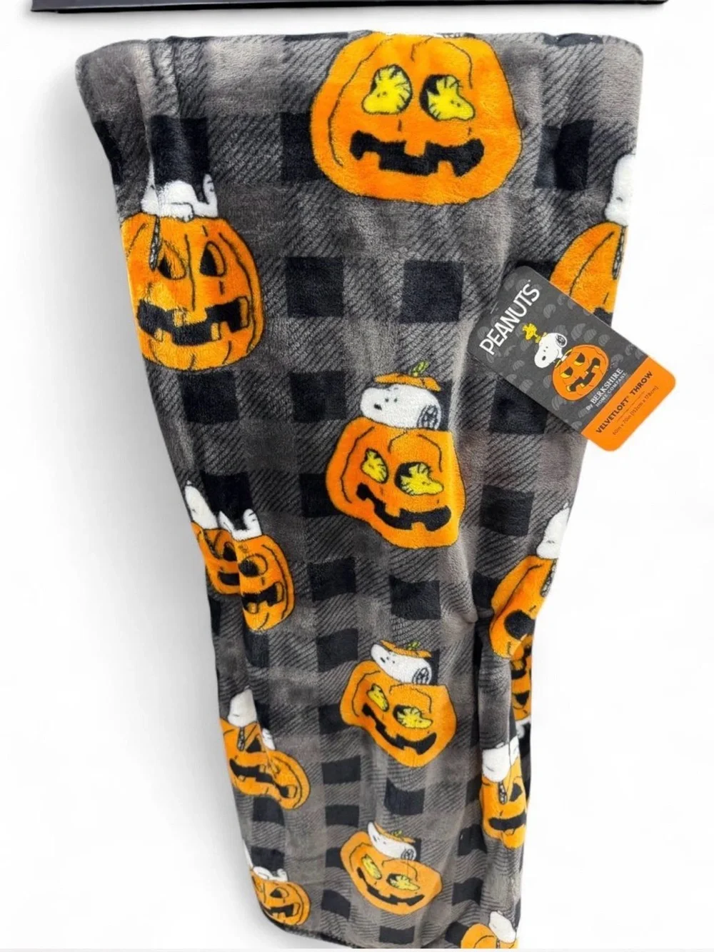 Peanuts Snoopy Pumpkin Blanket - Gray & Orange